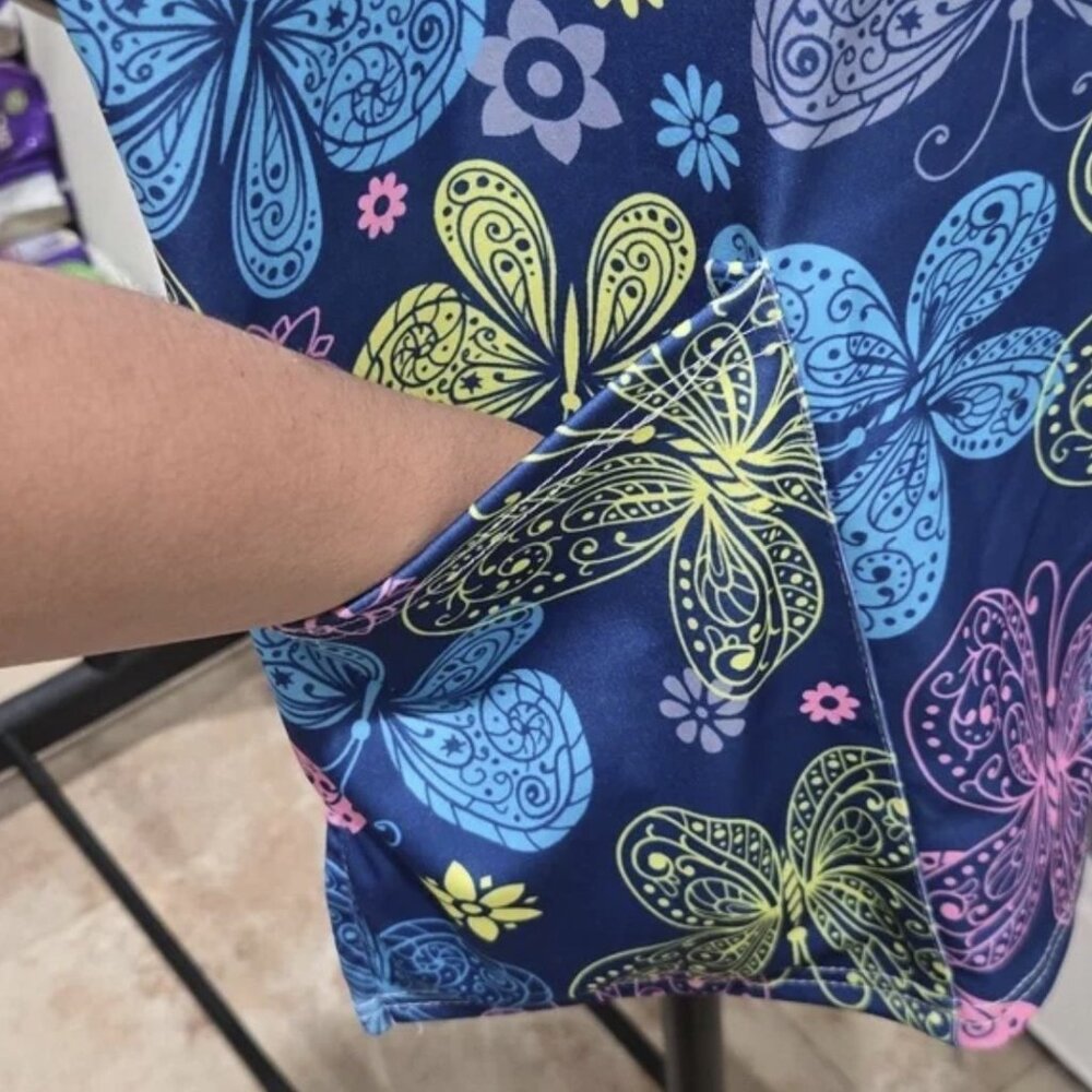 Scrub top - Picture 3 of 5